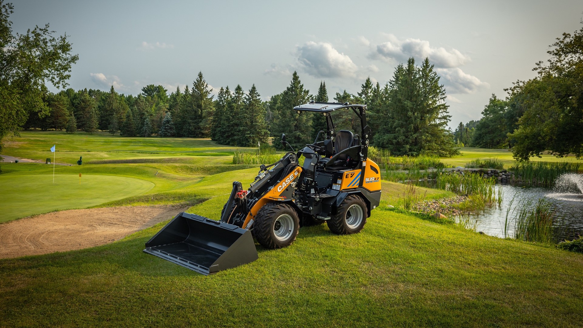 case-brings-get-more-done-lineup-of-compact-equipment-and-technology-to-equip-expo-2025