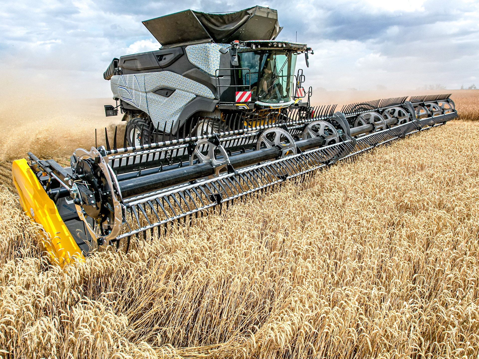 New Holland new combine