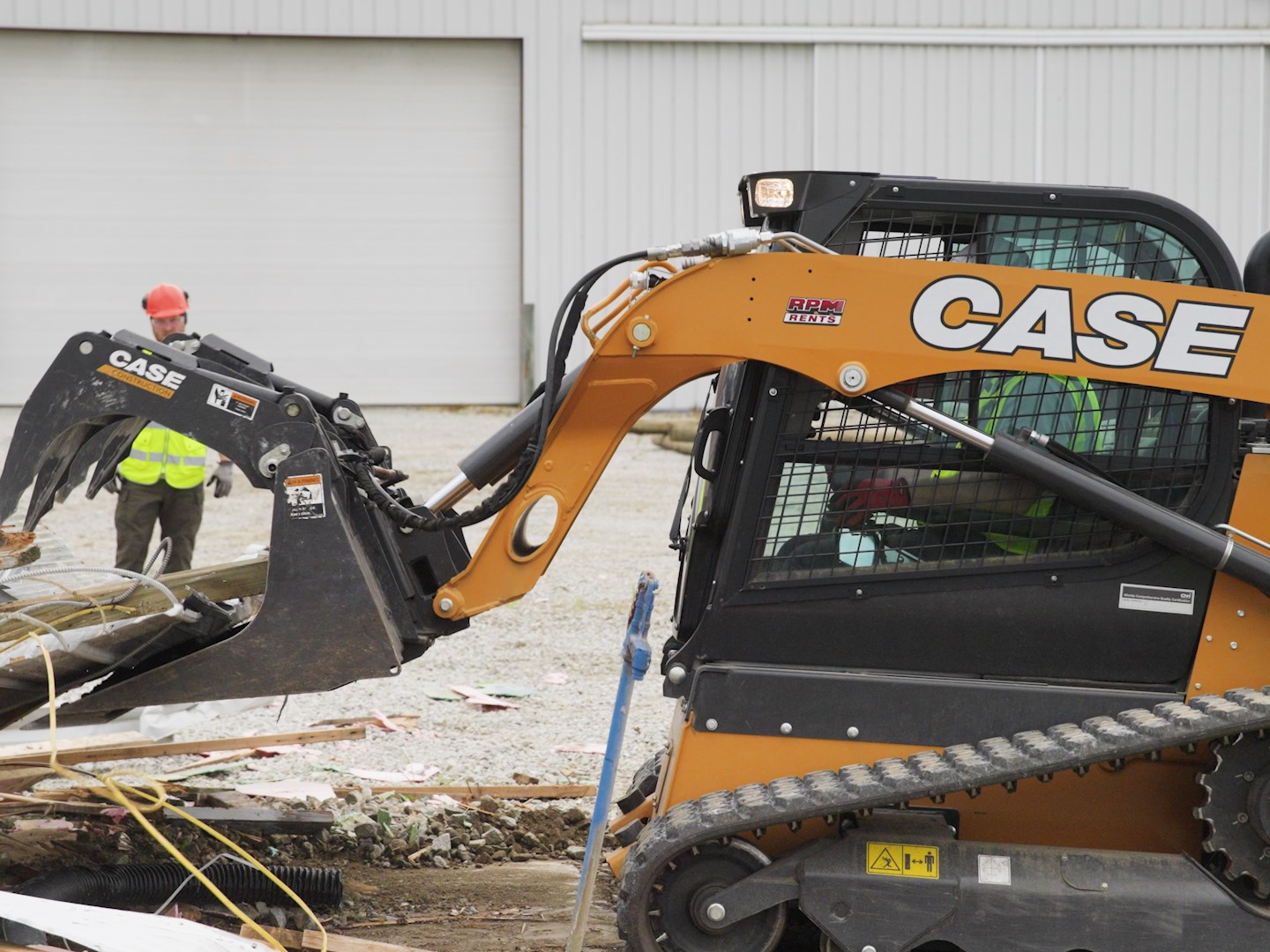 Team Rubicon and CASE Construction