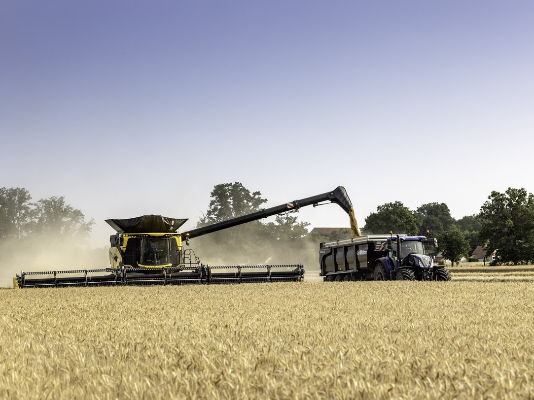 New Holland CR11