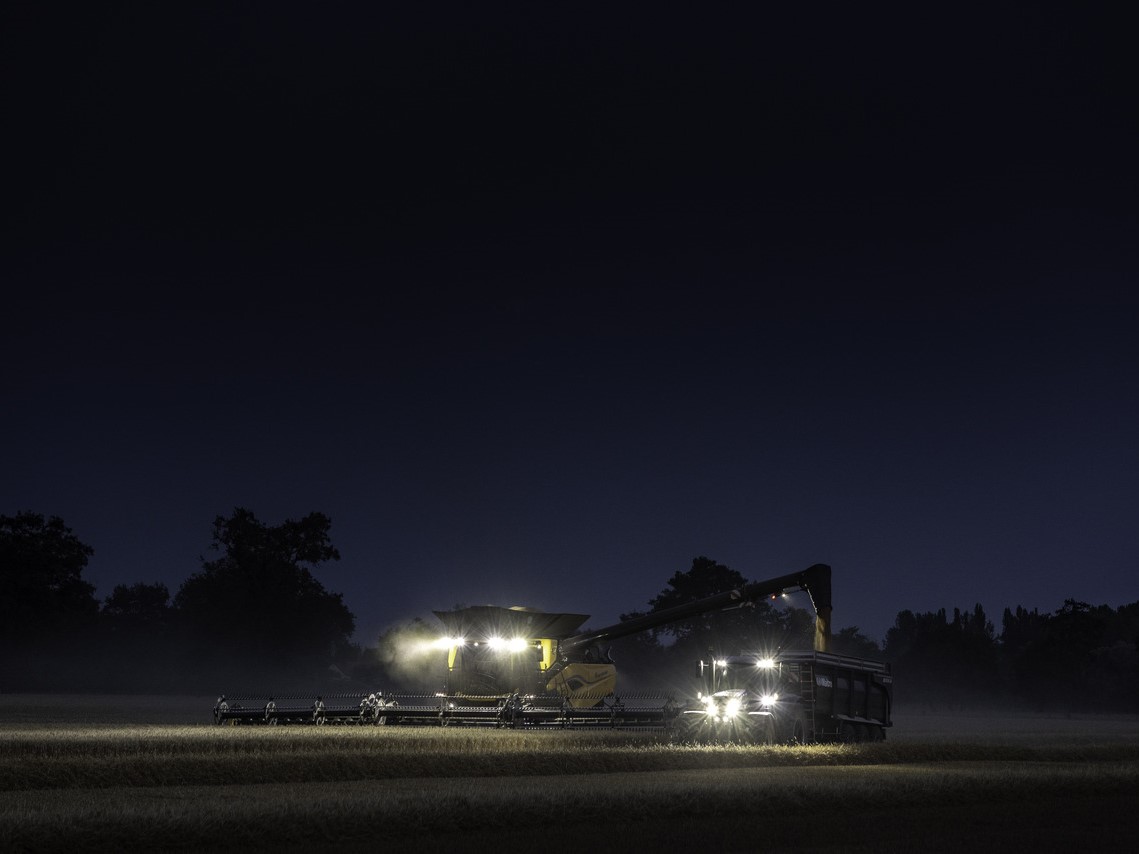 New Holland CR11