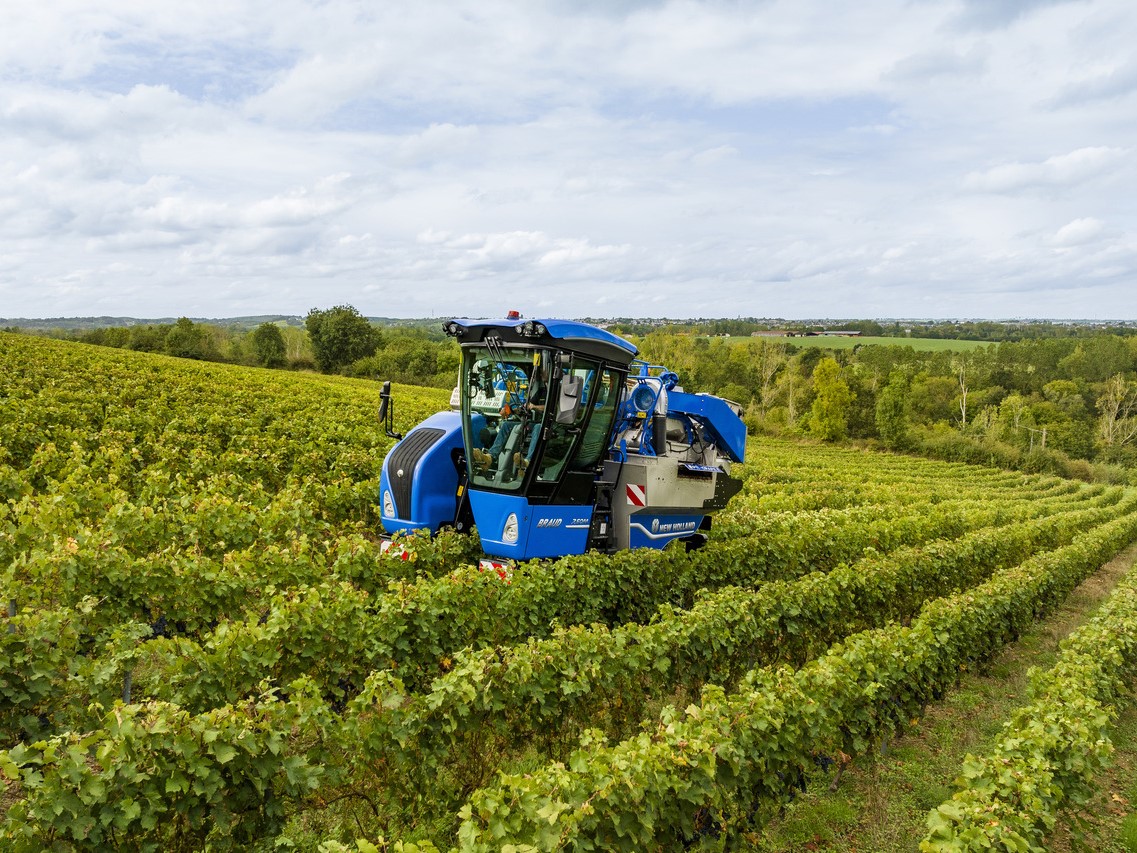 New Holland Braud compact grape harvesters