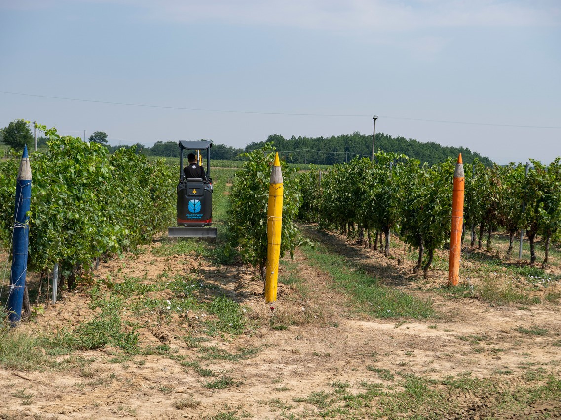 New Holland E15X Electric Power