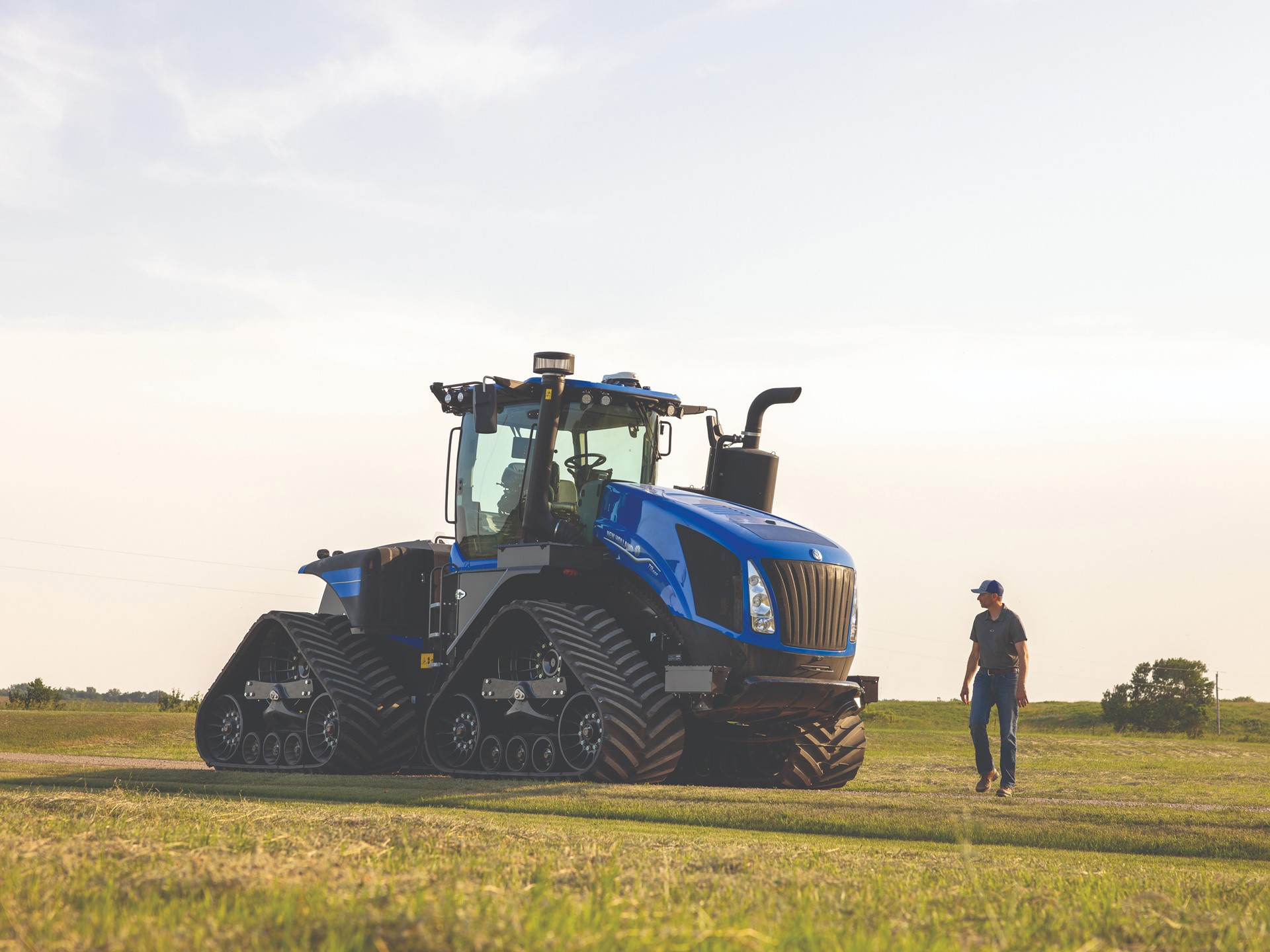 New Holland T9 SmartTrax with PLM Intelligence