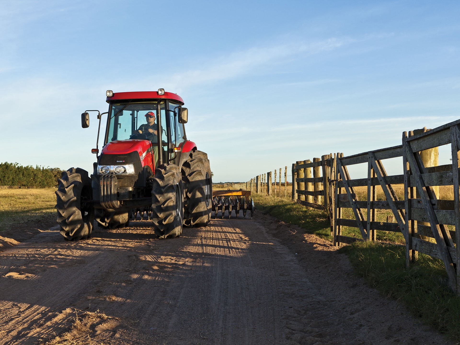 Trator Farmall