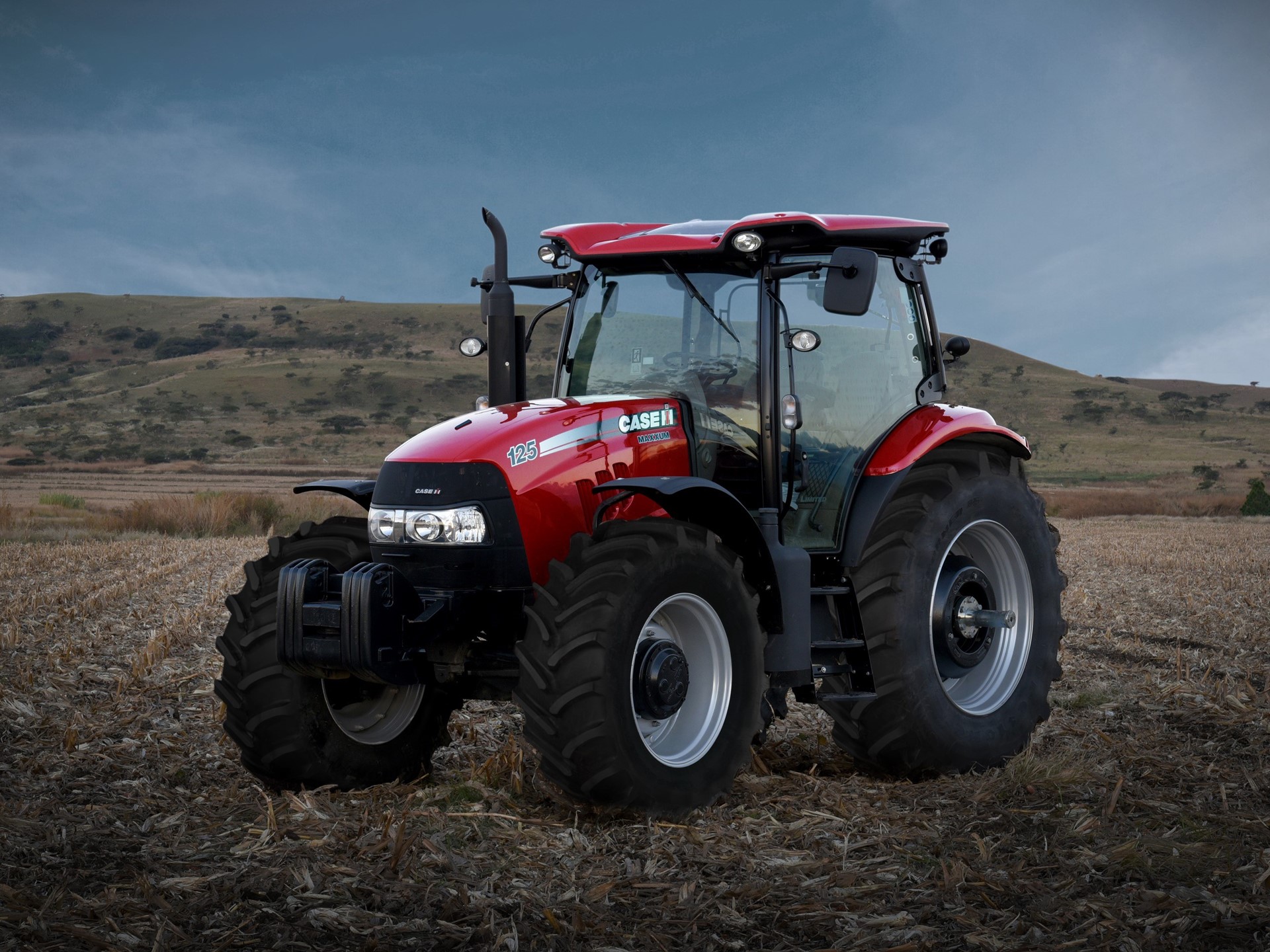 All rounder Maxxum tractor fleet keeps business ticking for ag contractor