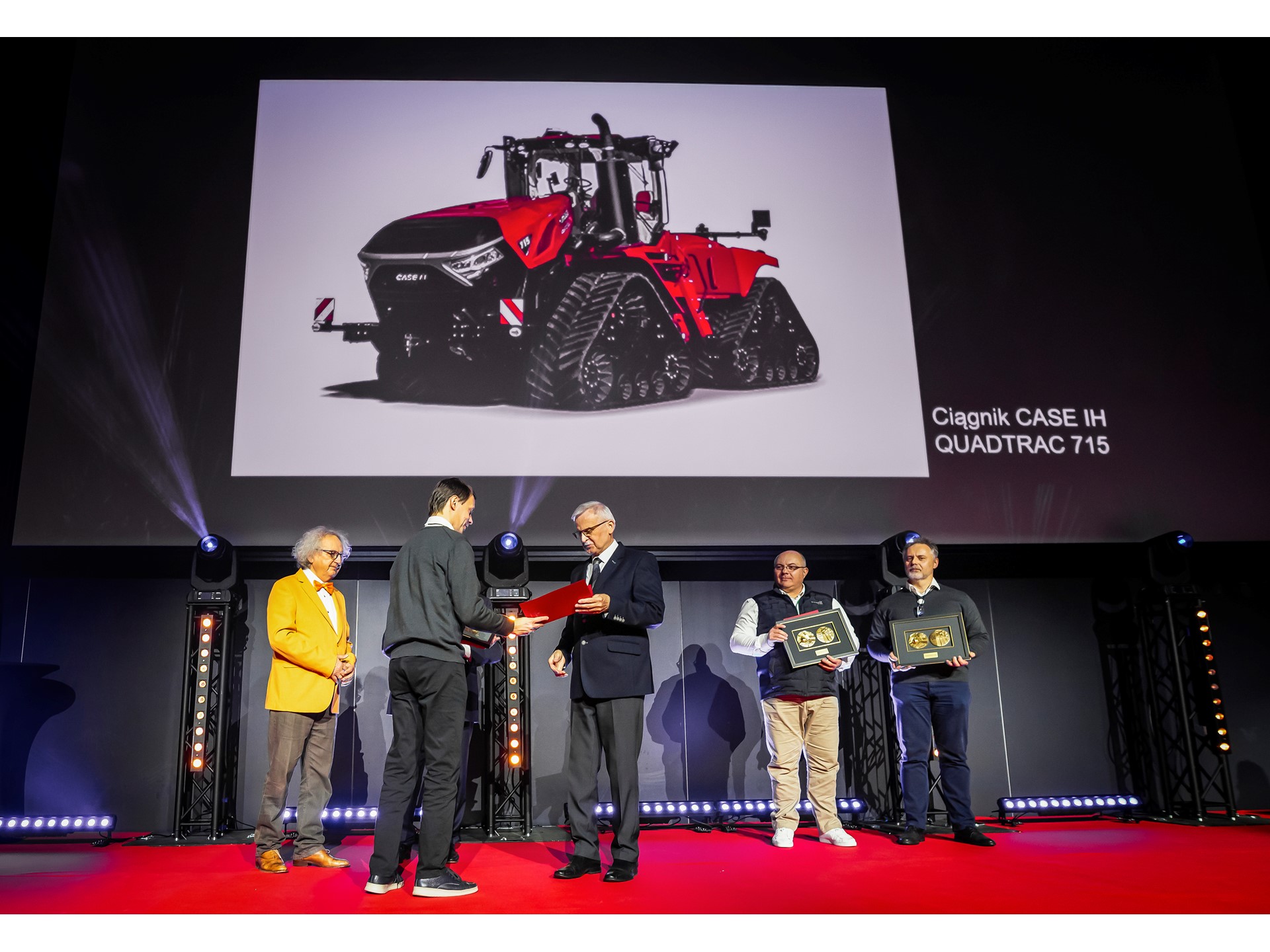Efficiency and ergonomics win top Polish prize for Case IH Quadtrac 715