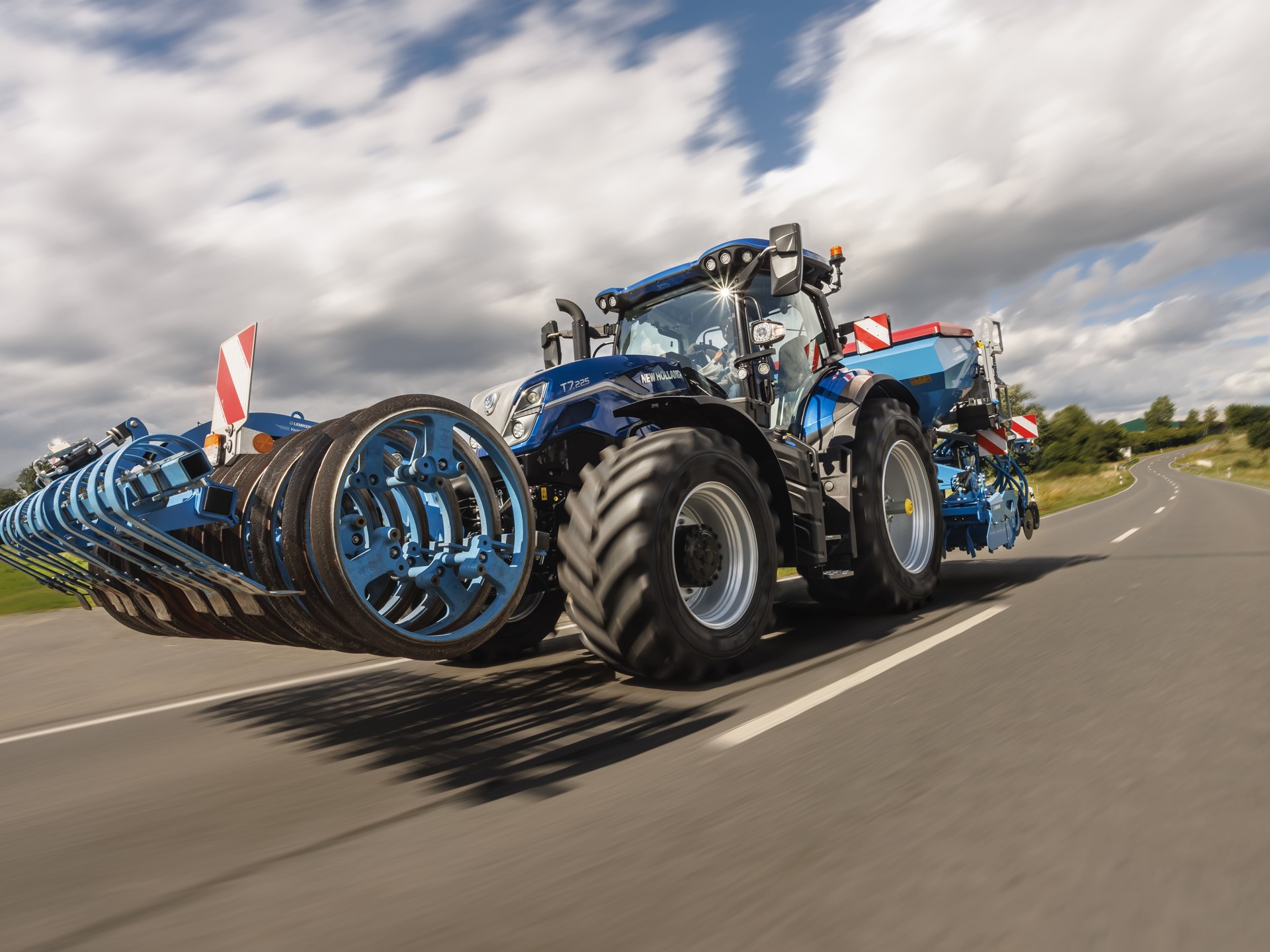 New Holland T7 Standard Wheelbase