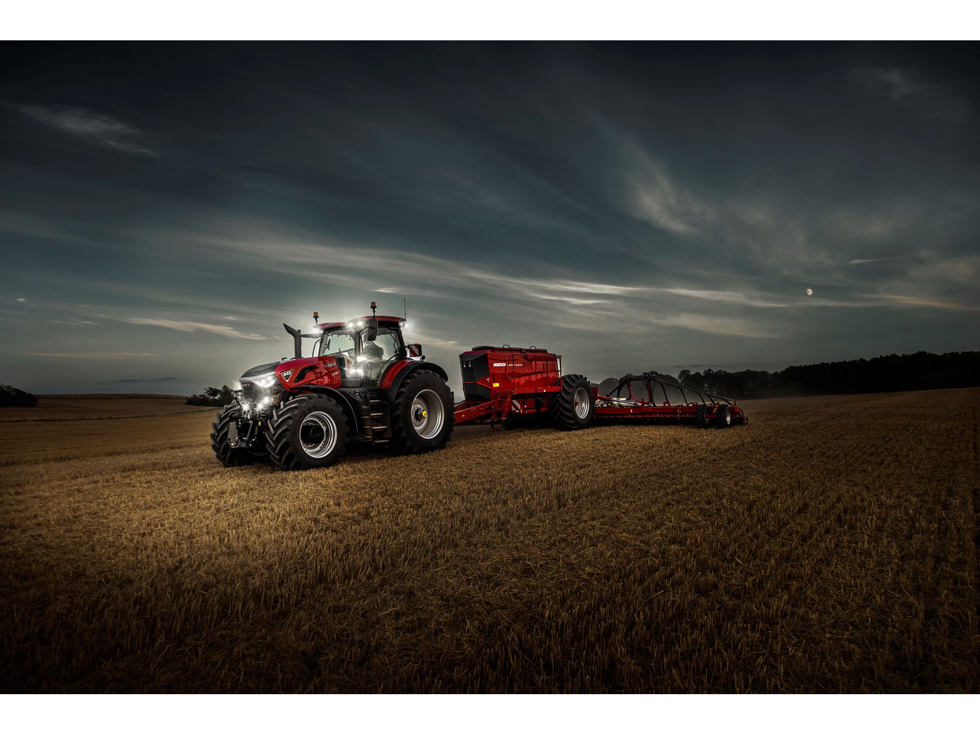 Case IH Previews New Optum Series Tractors with More Power and Flexible Application Solutions