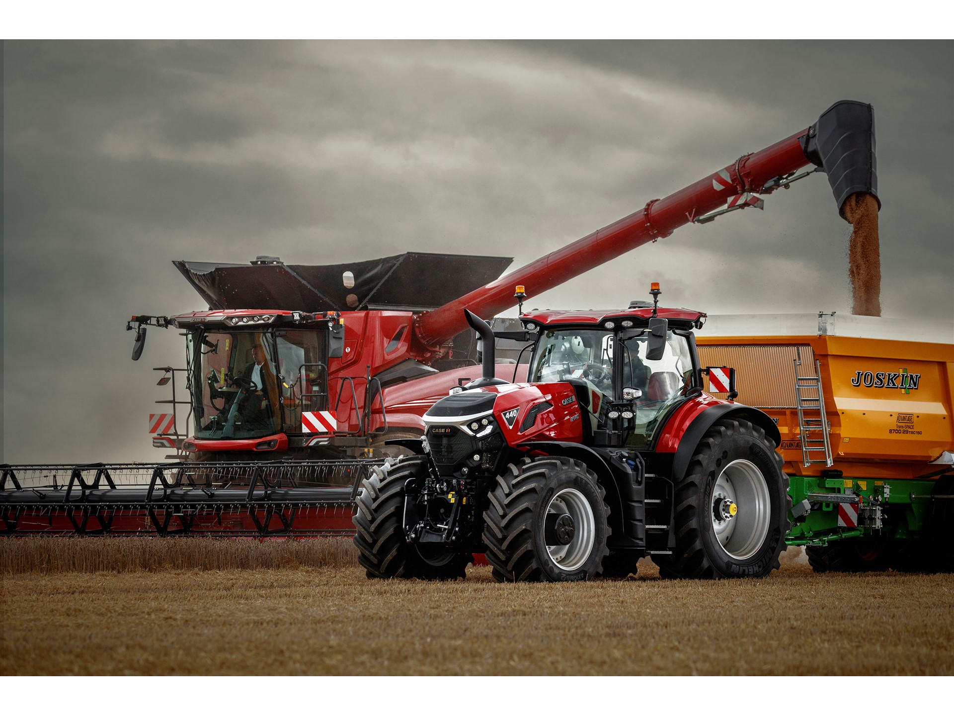 Case IH Previews New Optum Series Tractors with More Power and Flexible Application Solutions