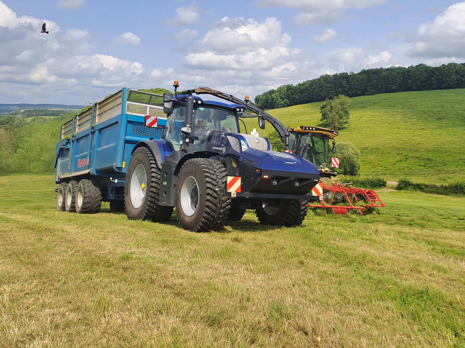 The T7 Methane Power tractor