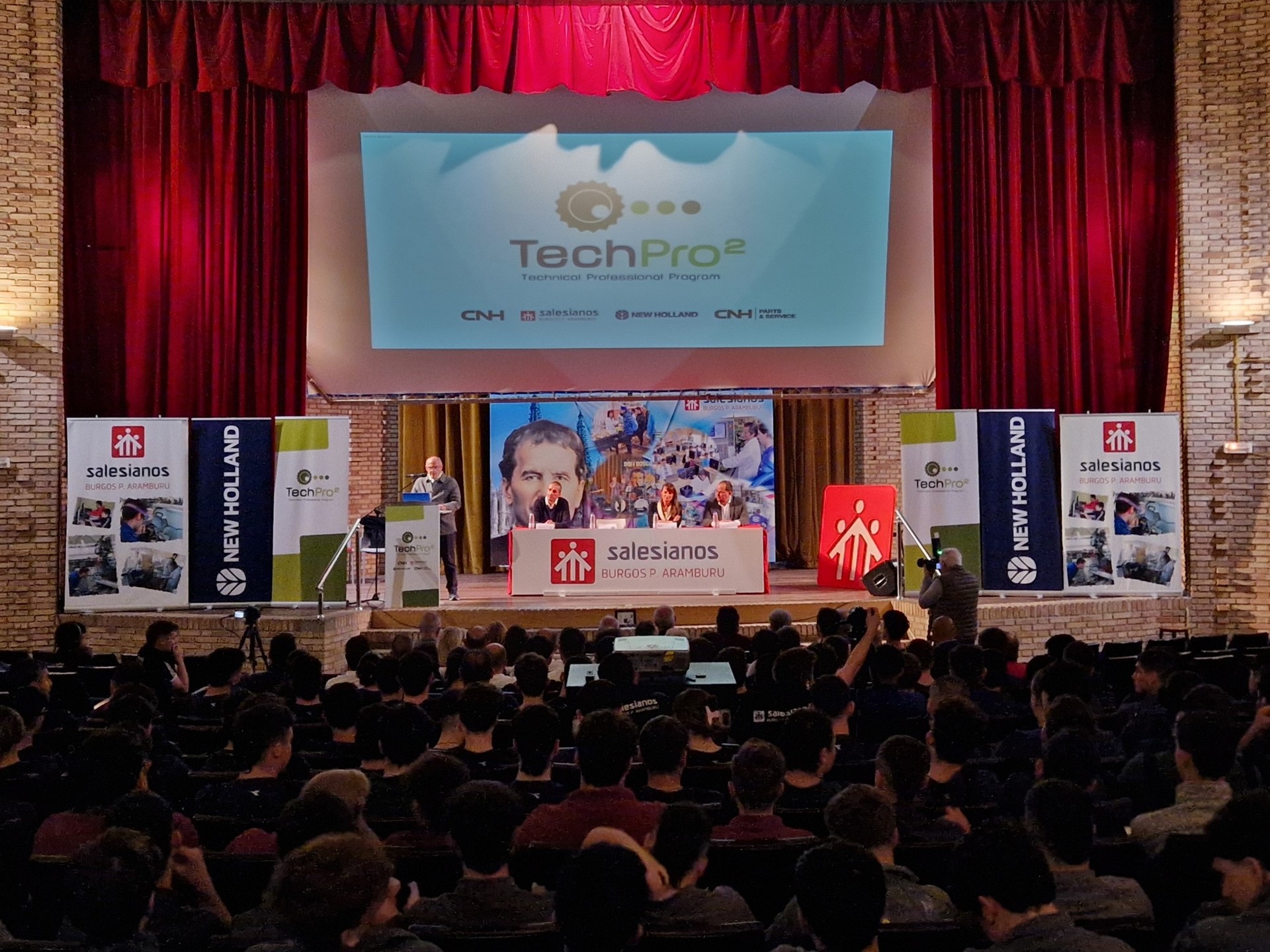 TECHPRO2 Foto4