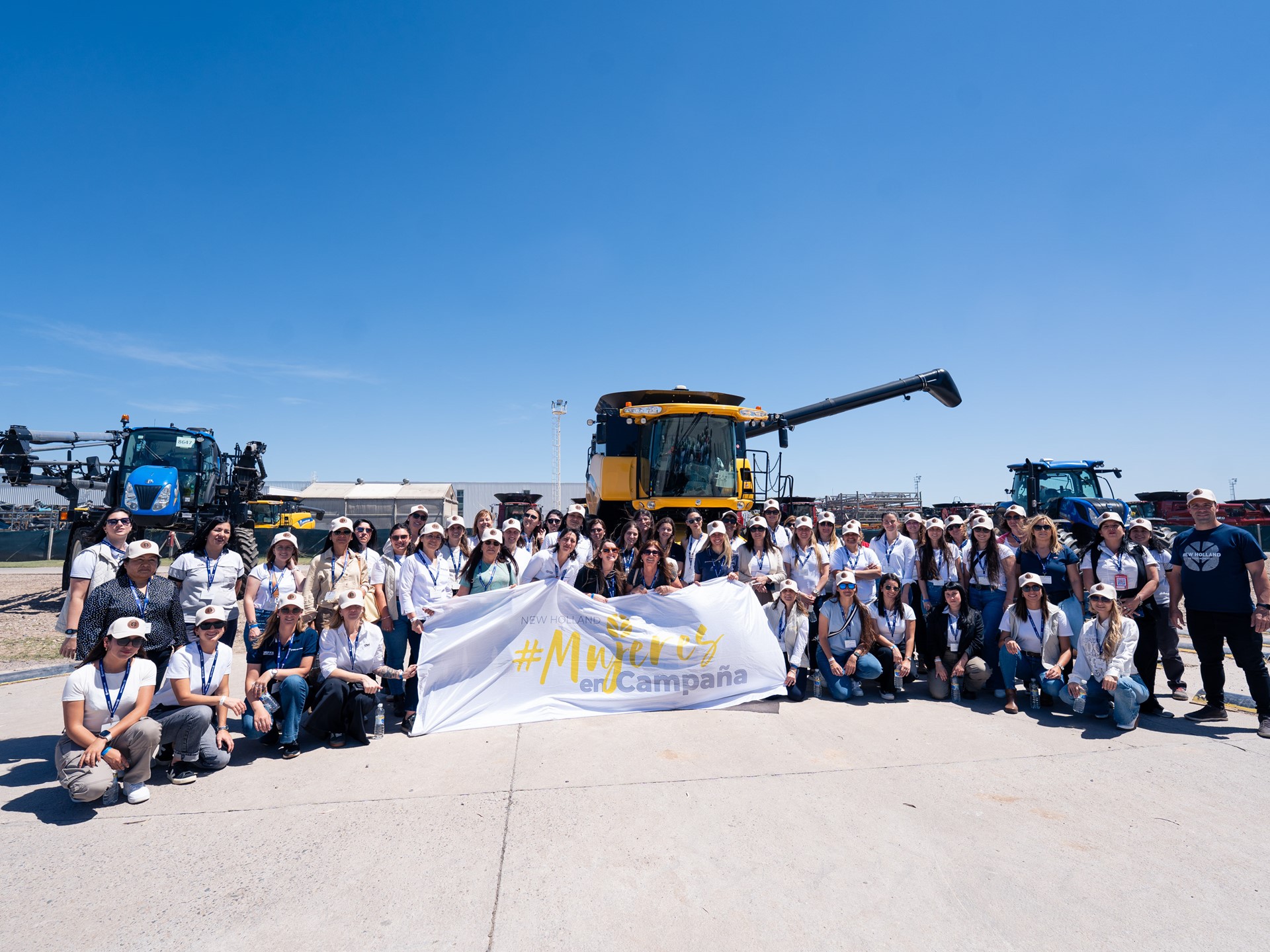 New Holland celebro el Dia de la Mujer Rural junto al programa Mujeres en Campana