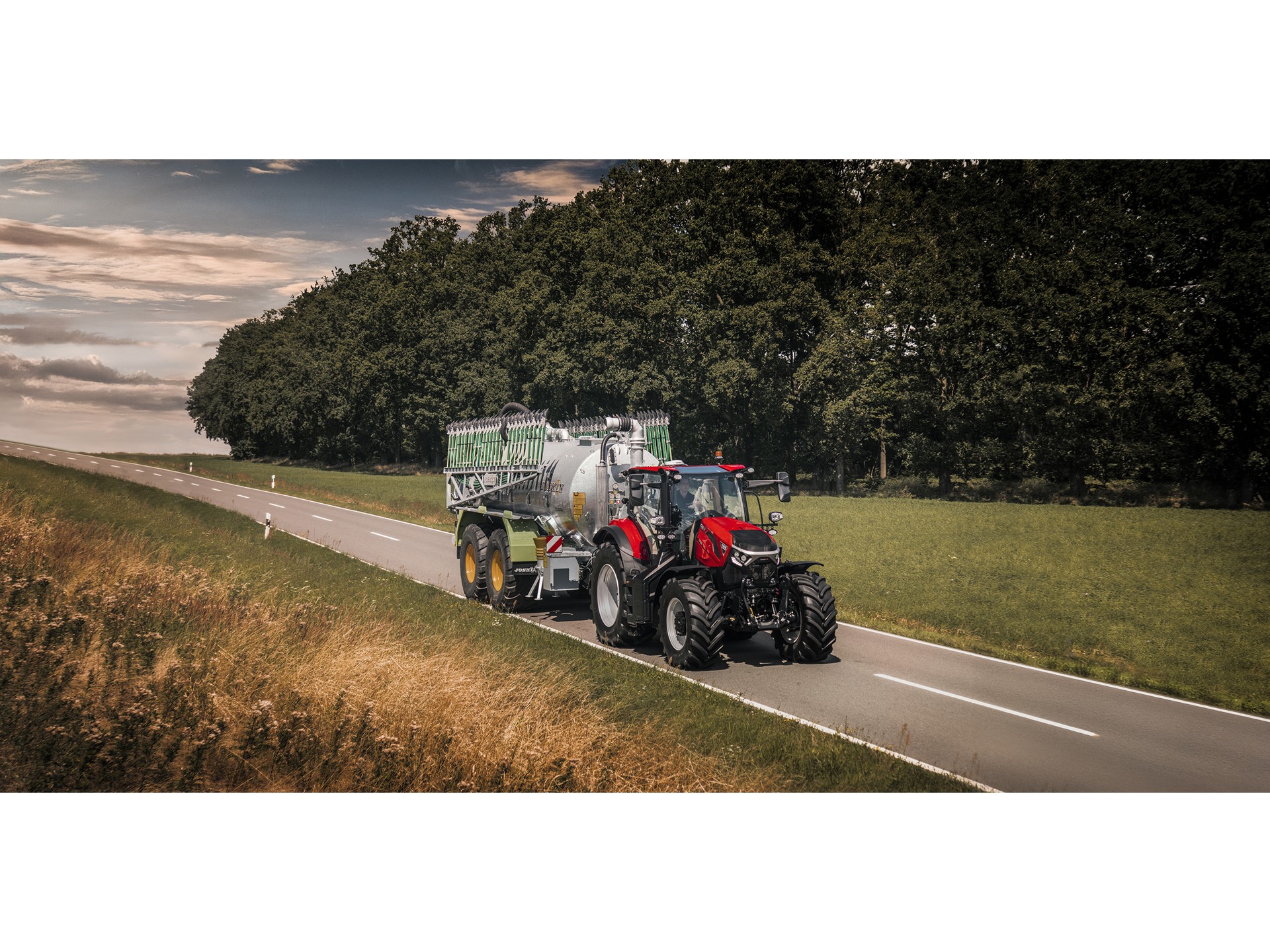 All New Case IH Puma Series Tractor Improved Maneuverability and Elevated Operator Experience
