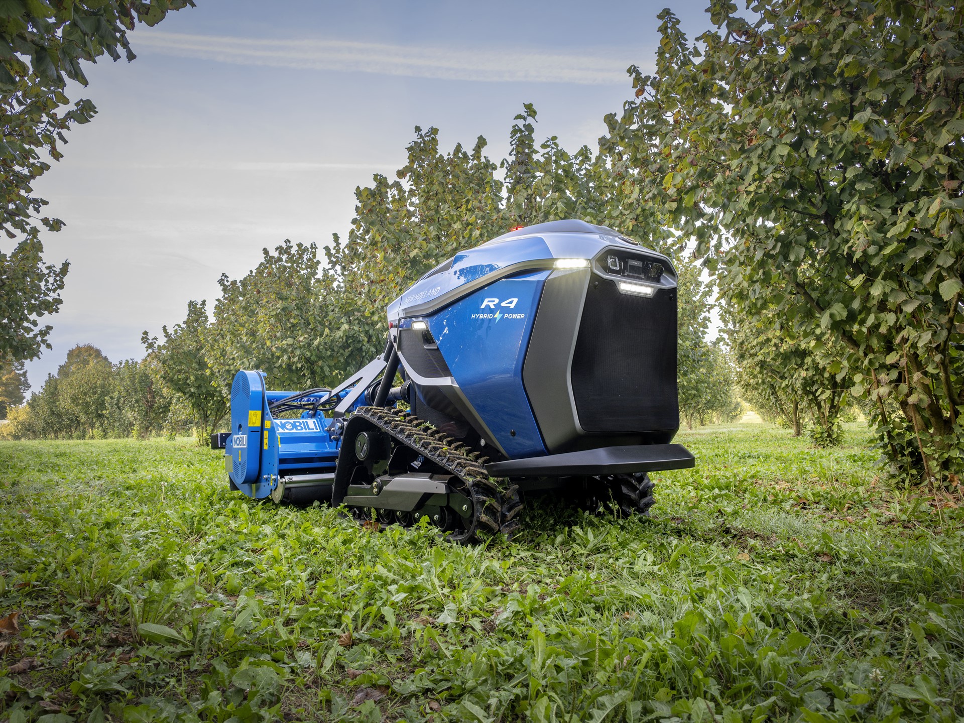 New Holland R4 Robot