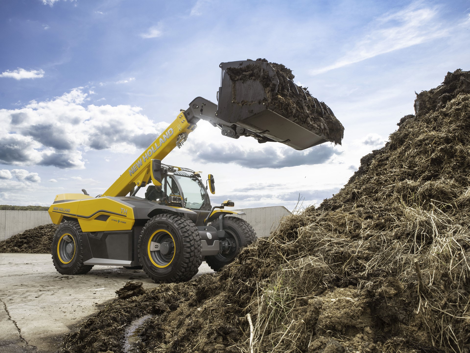 Hybrid Telehandler