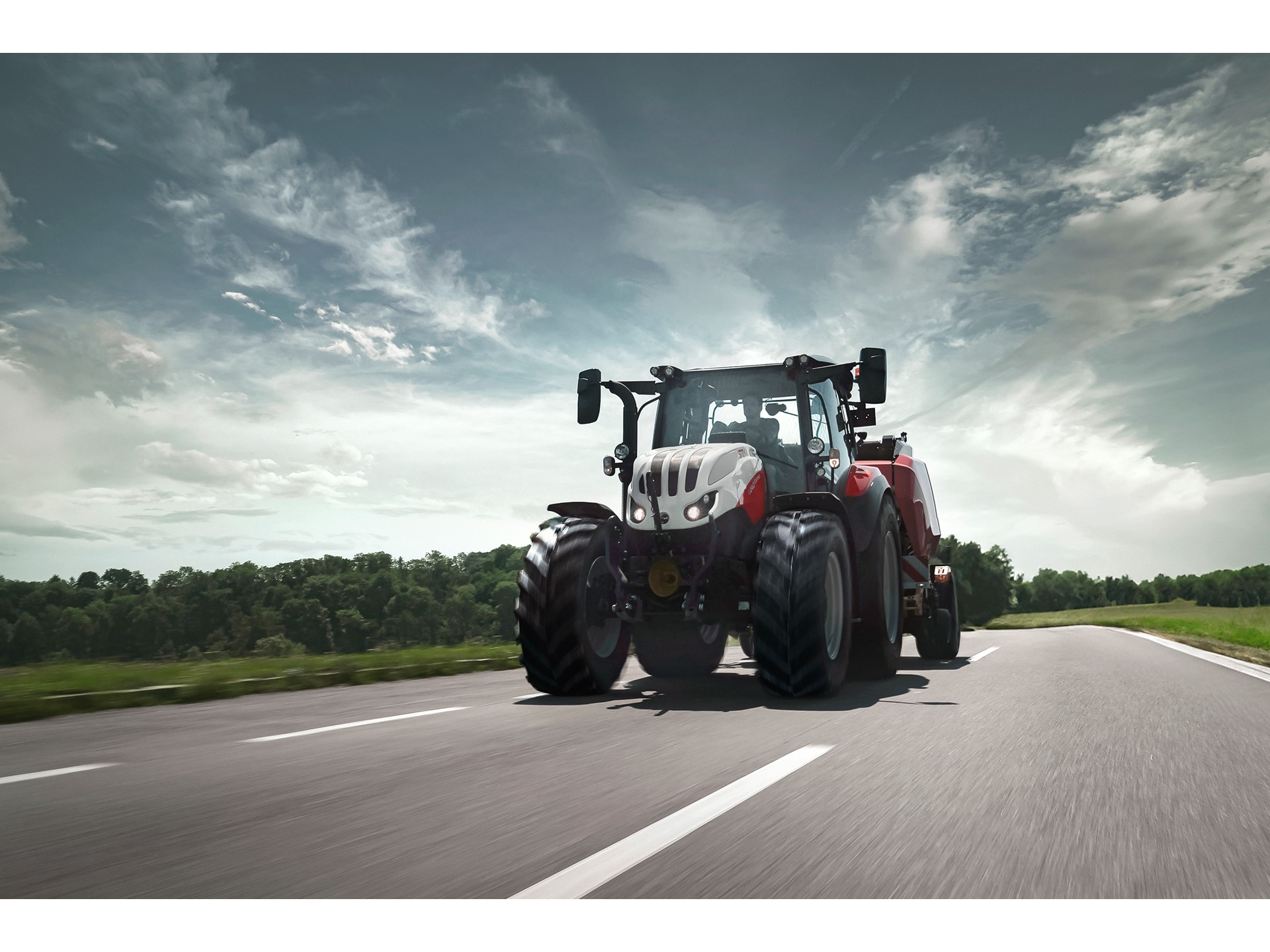 MORE CHOICE FOR STEYR EXPERT CUSTOMERS TWO TRANSMISSIONS AND THREE FEATURE PACKS