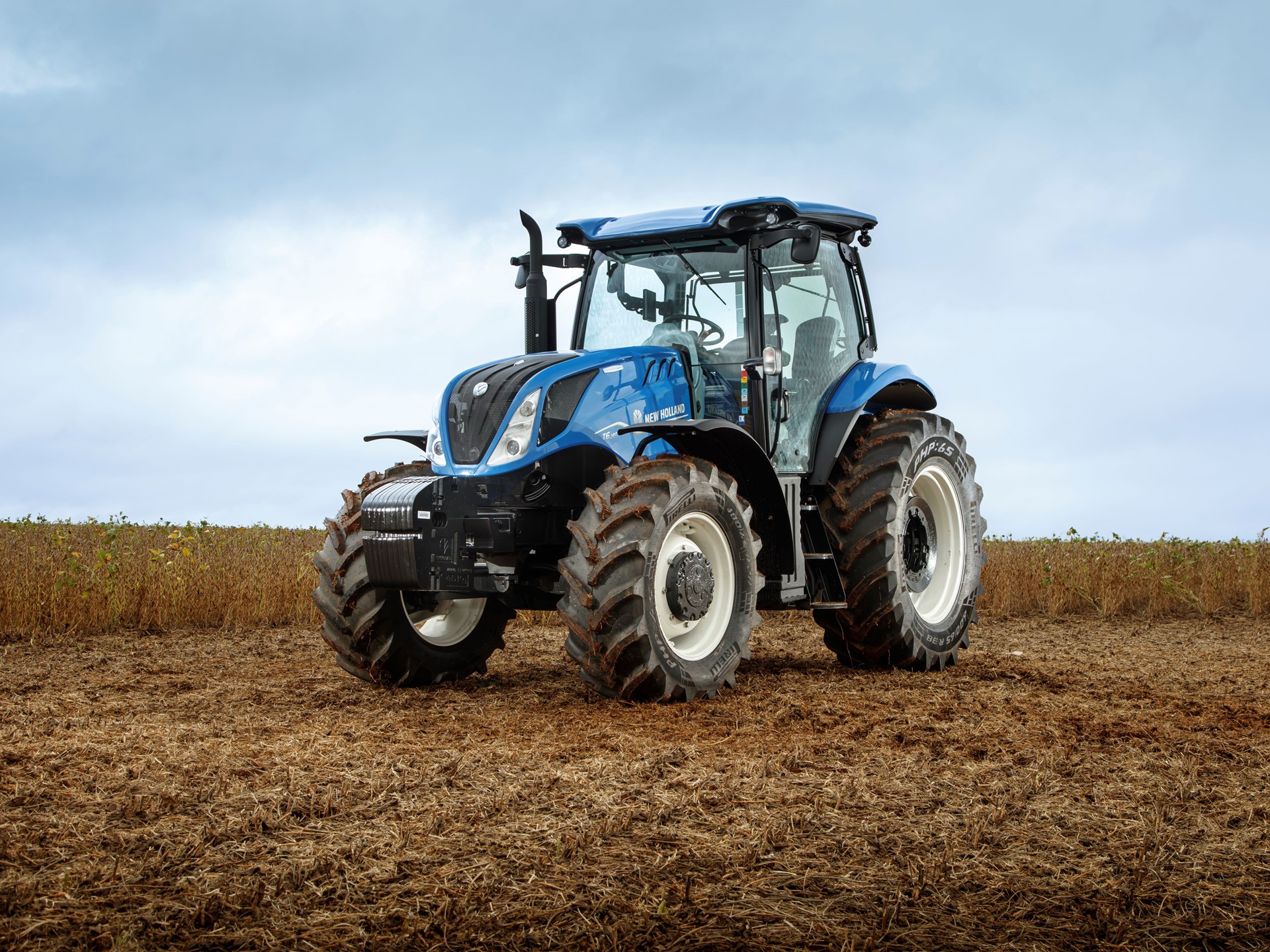 Trator 6 140 Eletro Command da New Holland