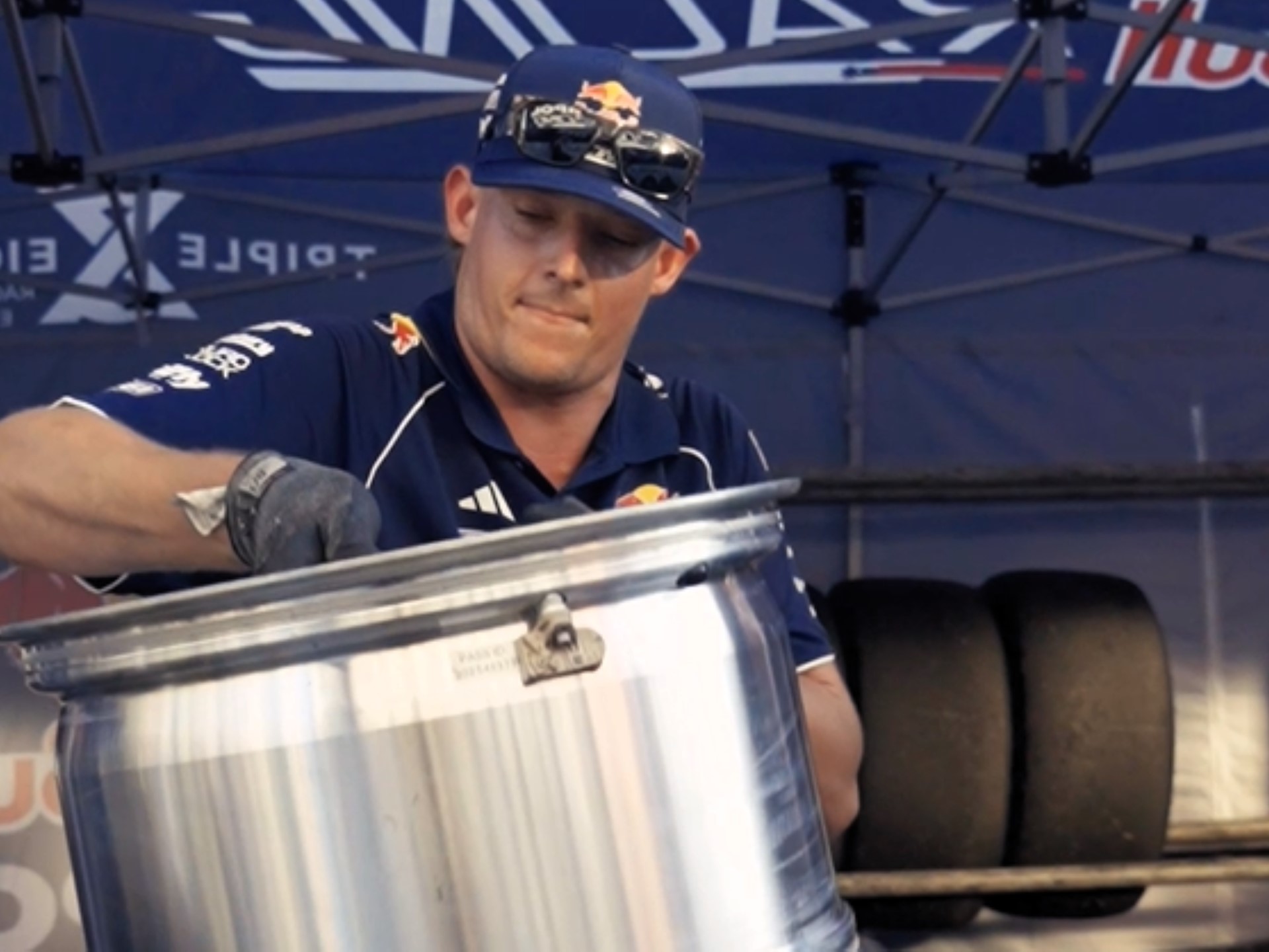 From tractors to Supercars Mackay apprentice heads trackside at Townsville 500