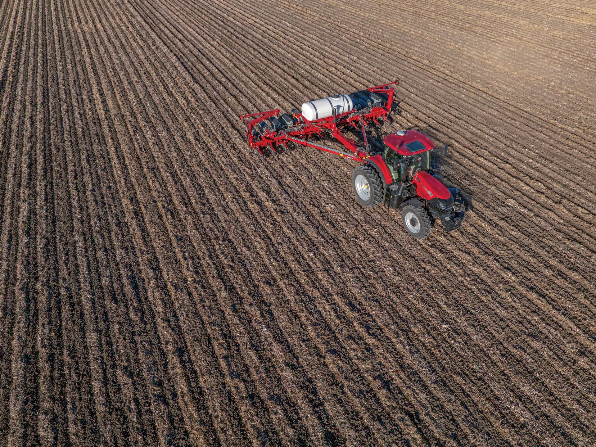 Puma 220 with 2000 series Early Riser planter