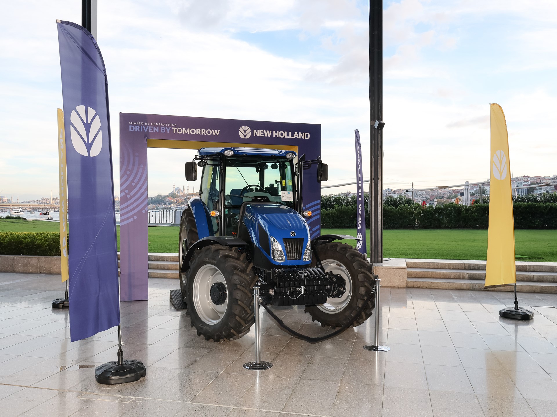 Istanbul hosts the New Holland Convention