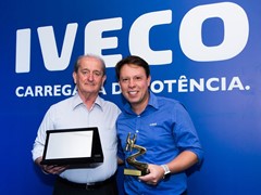 IVECO recebe diretoria da NTC & Logística no Complexo Industrial de Sete Lagoas (MG)