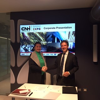 CNH Industrial and UNIDO representatives sign the joint declaration
