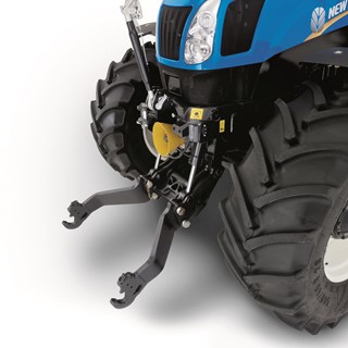 New Holland T6.160 Auto Command™ integrated front linkage