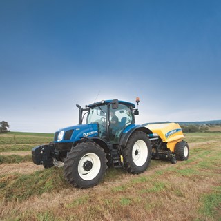 New Holland T6.150 Auto Command™ undertaking baling
