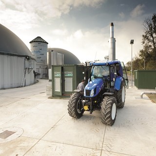 New Holland T6.140 Methane Power Tractor