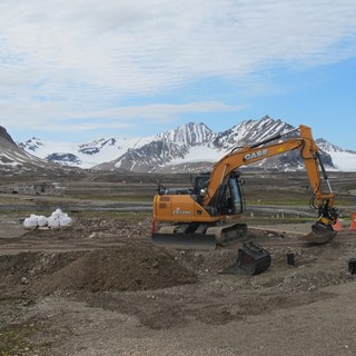 Case Crawler CX130C Excavator in Norway mapping the Earth's rotation