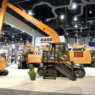 Case CX250 on the stand at Conexpo