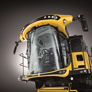 New Holland CR10.90 Combine Harvester Harvest Suite™ Ultra cab for panoramic visibility