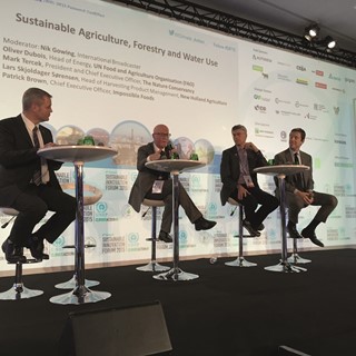 New Holland Sponsors Sustainable Innovation Forum 2015 held  in conjunction with COP 21