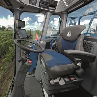 Braud 7030M Cab with panoramic visibility