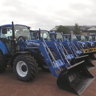 New Holland delivers a fleet of nine T5 snow-clearing tractors to South Lanarkshire Council