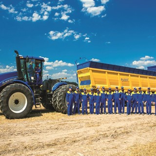 Brochard Constructeur set the World Record for manure spreading in 24 hours powered by the most powerful T9 tractor