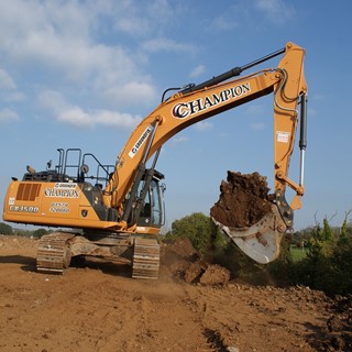 Fred Champion Groundworks expands its fleet of CASE excavators