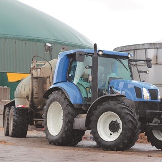 New Holland Agriculture T6 Prototype Bio-Methane Powered Tractor