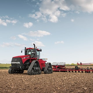 The Case IH Steiger® Quadtrac® and Rowtrac™