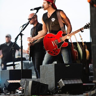 Kip Moore at CASE Labor of Love concert