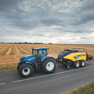 The new BigBaler 1290 Plus delivers the ultimate baling experience with a host of unique features, such as the IntelliCr
