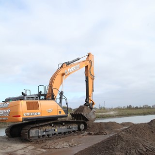 CASE CX350D Excavator Provides Speed, Fuel Efficiency and Power for Family-Owned Business in Ontario
