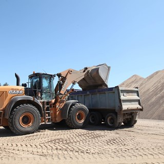 Fowler Construction has added two new CASE 1121F wheel loaders to its fleet