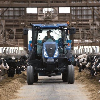 New Holland is excited to introduce a new twowheel- drive (2WD) version of its premium T6 series tractor