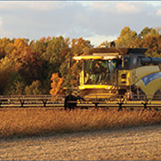High-Capacity Draper Headers Designed for New Holland Combines Cut Harvest Losses