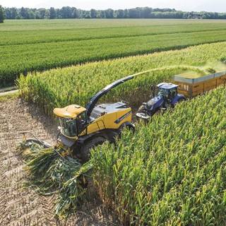 New Holland FR Forage Cruiser Delivers Leading Chopping Performance and Efficiency