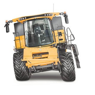 New Holland CR and CX combines featuring Everest System win "Machine of the Year" at SIMA 2017