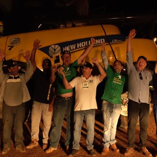 New Holland team celebrate achieving World Record Title for Most Soybeans Harvested within Eight Hours