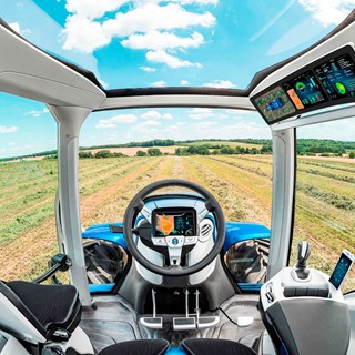 The state-of-the-art cab offers ergonomic operation and outstanding comfort